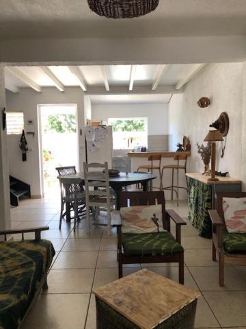 Les Chambres D'Umoja Grand-Bourg  Luaran gambar